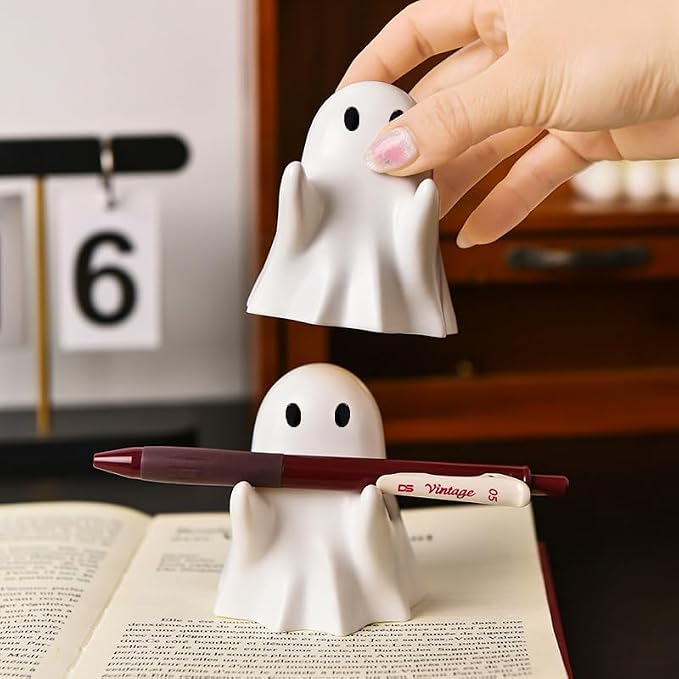 Halloween Finger Ghost Figurine Cute Cartoon Spooky Resin Middle Finger Statue Decor Halloween Ghost Sculpture Tabletop Ornament for Holiday Desk Bookshelf Art Display Supply
