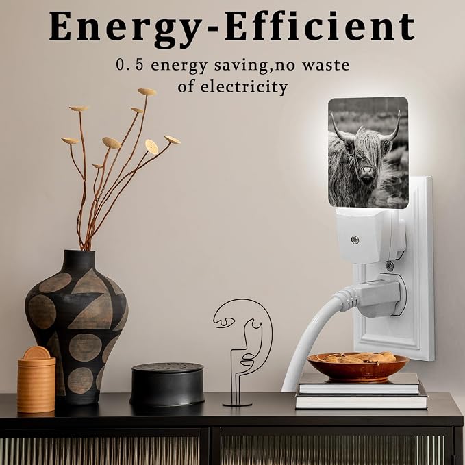 Highland Cow Night Light, Plug-into Wall Cows Nightlight Lamp with Dusk to Dawn Sensor, Led Lamp 0.5W Energy Efficient for Boys Girls Adults Home Decor