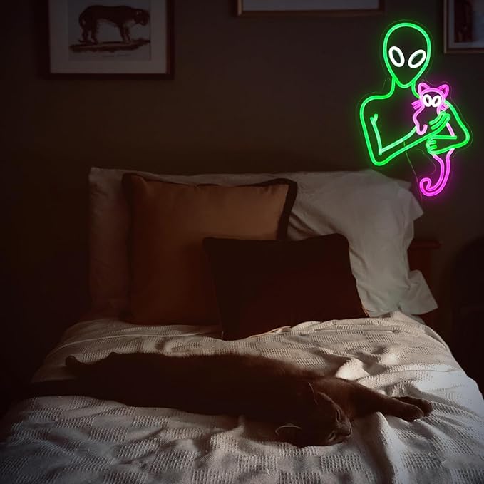Aliens Cat Neon Sign Funny Green Aliens Pink Cat Led Light Up Sign For Wall Decor Dimmable USB Powered Neon Light For Art Wall Decorations Game Room Party Kids Birthday Gifts