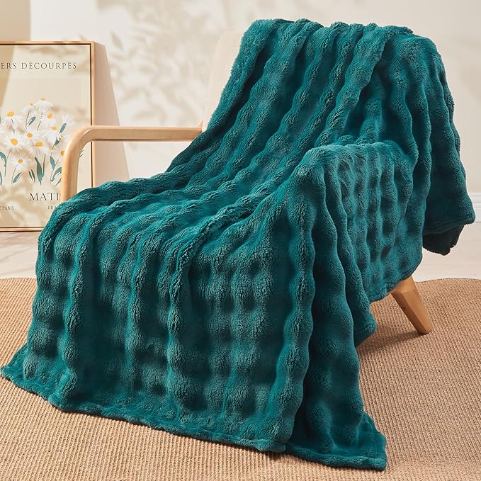 NEWCOSPLAY Twin Blanket for Couch Dark Teal Super Soft Flannel Fleece 3D Bubble Lightweight Bed Blanket All Season Use (Dark Teal, Twin(60"x80"))