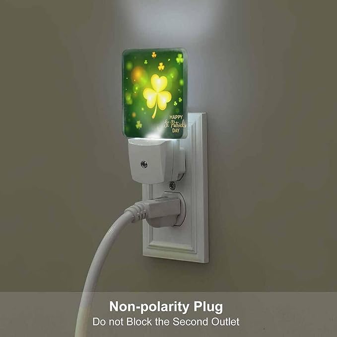 Clover Night Light Sparkling Leaves LED Night Lights Plug into Wall for Stairway Hallway Bedroom 0.5W Nightlight