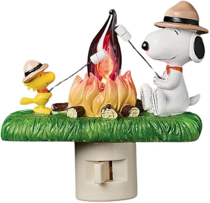 Roman Snoopy and Woodstock Campfire Night Light – 4.5-Inch Peanuts Plug-in Nite Lite with Flickering Flame, Fun Camping-Themed Bedroom or Holiday Décor