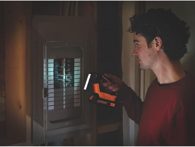 BLACK+DECKER 20V MAX* LED Work Light (BDCF20)