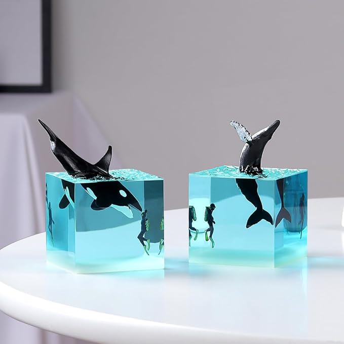 Shark Diver Night Lamp, Table Lamp, Handmade Resin Shark Lamp, Ocean Resin Cube Jewelry, Glow-in-the-Dark Night Lamp, Novelty Desktop Gift (Killer Whale)