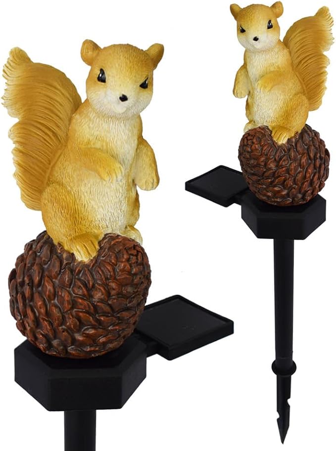 Solar Energy Pinecone Squirrel Light, Garden Decoration Resin Cute Animal Ground Lamp,Wireless Dusk to Dawn LED Sconce Lights Waterproof.
