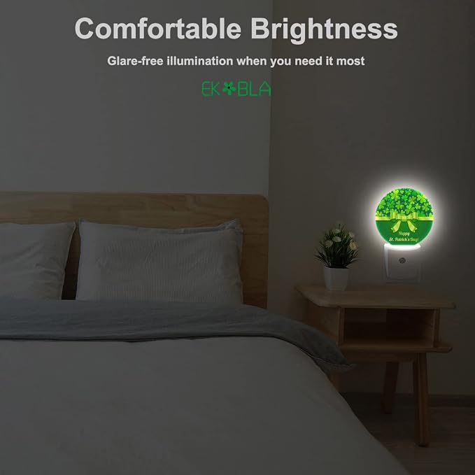 EKOBLA Shamrock Night Light, Four-Leaf Clover Night Lights Plug Into Wall with Auto Sensor for St. Patrick's Day