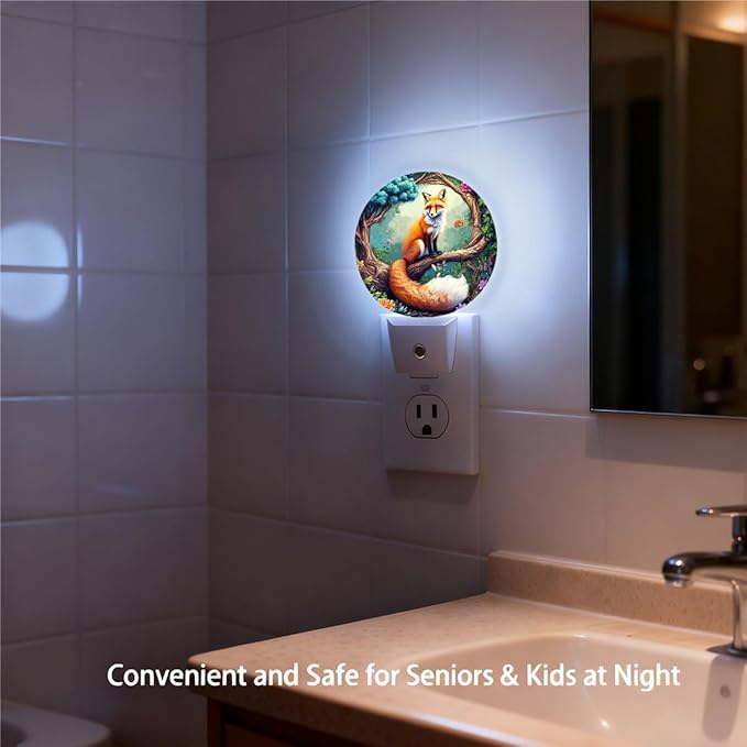 Plug-in Charming Fox Night Light Enchanted Woodland Night Lights Plug into Wall with Auto on/Off Sensor, 0.5W LED Nightlight for Bedroom Bathroom Kitchen Hallway
