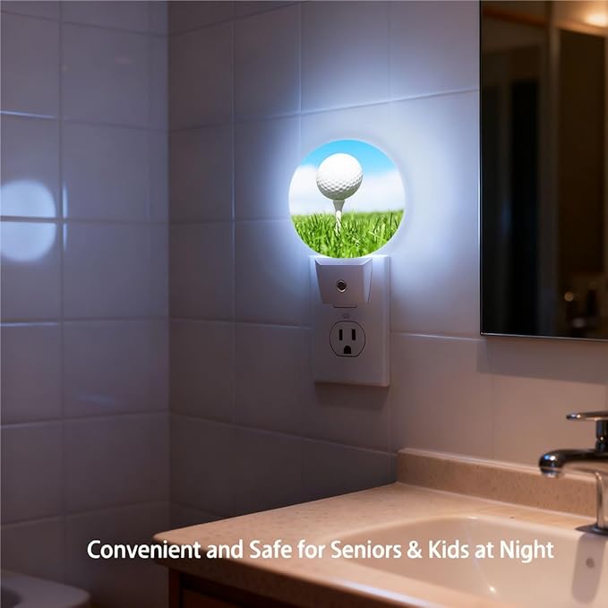 Plug-in Golf Ball Night Light Golf Course Green Grass Night Lights Plug into Wall with Auto on/Off Sensor, 0.5W LED Nightlight for Bedroom Bathroom Kitchen Hallway