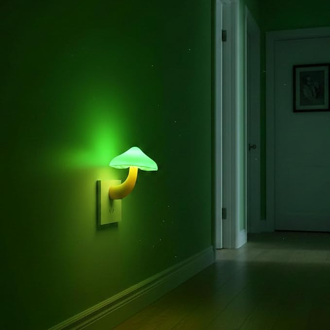 LED Mushroom Night Light Plug in Lamp, 2 Pack Night Lights Plug into Wall, Dusk to Dawn Sensor NightLight for Adults Kids Room Bedroom Bathroom Hallway Kitchen Green