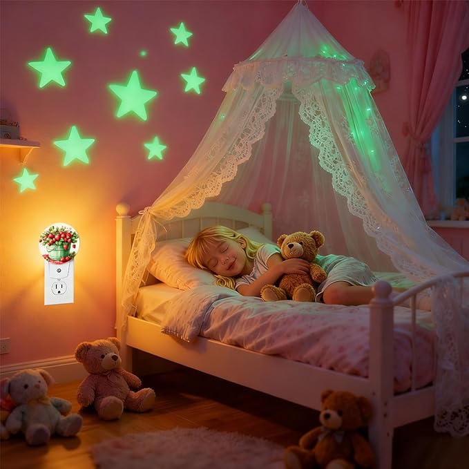 Plug-in Vintage Strawberry Still Life Night Light Basket of Fresh Strawberries Night Lights Plug into Wall with Auto on/Off Sensor, 0.5W LED Nightlight for Bedroom Bathroom