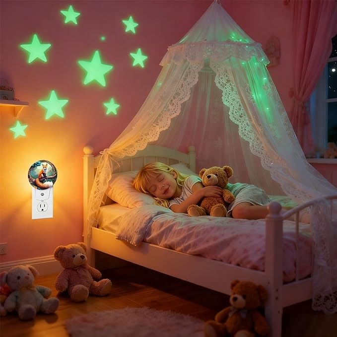 Plug-in Charming Fox Night Light Enchanted Woodland Night Lights Plug into Wall with Auto on/Off Sensor, 0.5W LED Nightlight for Bedroom Bathroom Kitchen Hallway