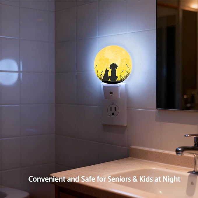 Plug-in Cat and Dog Against Full Moon Night Light with Dusk to Dawn Sensor, 0.5W LED Home Decor, Auto On/Off Decorative Nightlight for Men, Women, Boys & Girls