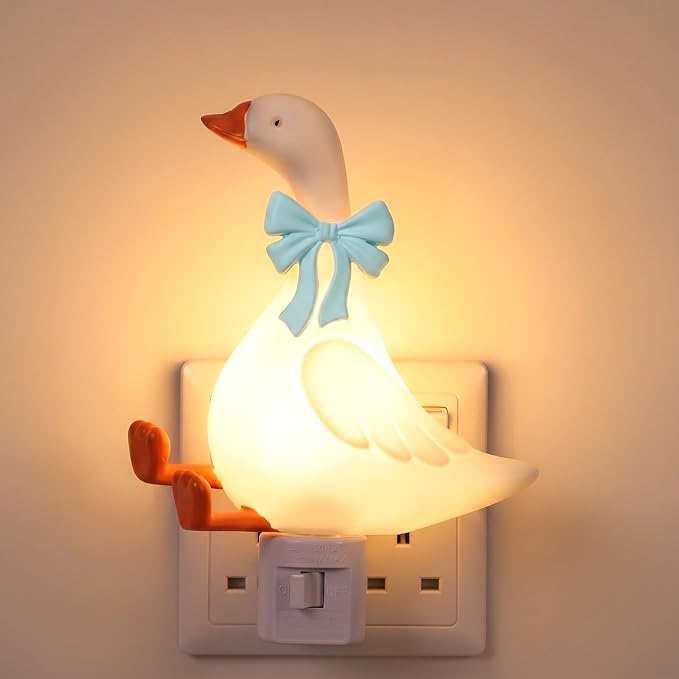 Gerrii Silly Goose Night Light Plug in Blue Bow Decorative LED Night Lights Dusk to DAW Cute Goose Decor for Nursery, Kids Bedroom, Bathroom, Birthday Gift Nightlight