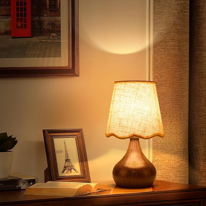 Ziqqeelam Wood Grain Small Table Lamp Touch Control, Farmhouse Bedroom Lamps for Bedside Nightstand, Vintage Small Table Lamps for Small Spaces for Kitchen Counter, Home Office, Kids Dorm, Bookshelf