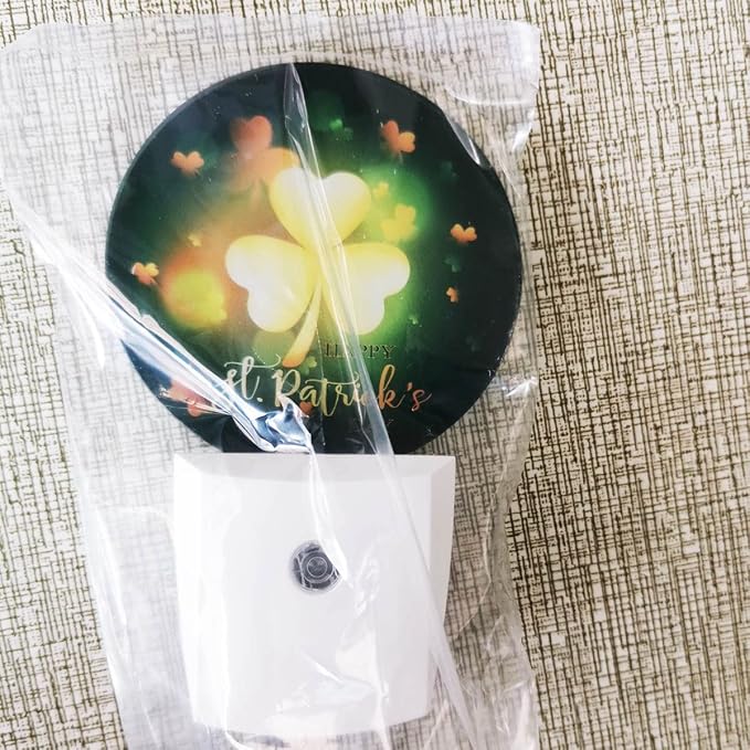 EKOBLA St. Patrick's Day Night Light, Glitter Golden Clover Leaf Night Lights Plug Into Wall with Auto Sensor for Home Decor