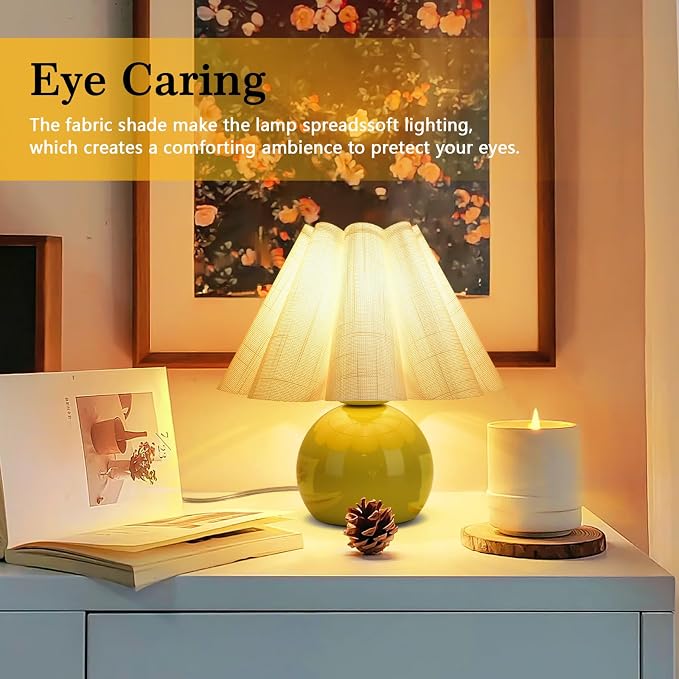 Ziqqeelam Green Small Bedside Mini Table Lamp for Bedroom, Cute Bedroom Lamps for Nightstand, Cute Mini Table Lamps for Small Spaces with Scalloped Shade for Kitchen Counter, Bookshelf, Kids Dorm