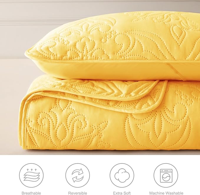 Whale Flotilla Cal King Quilt Set Vintage Damask Reversible Bedspread | Suitable for Bed, 3 Pieces Yellow Lightweight Breathable Oversized Quilts, Ultrasonic Coverlet Bed Cover with 2 Pillow Shams