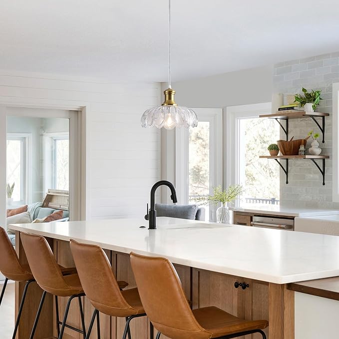 Vintage Gold Pendant Light Fixture, Clear Glass Pendant Light Kitchen Island Over Sink, Farmhouse Pendant Lighting for Dining Room, Bedroom, Living Room, Entryway, Hallway, Foyer
