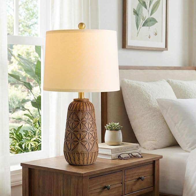 BOBOMOMO 24" Modern Farmhouse Table Lamp, Geometric Hand-Carved Resin Bedside Lamp with Wood Grain Finish, Rustic Nightstand Lamp for Bedroom & Living Room, Cottage Decor, Rotary Switch