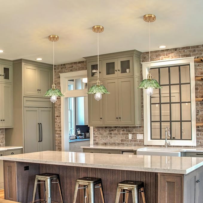Glass Pendant Light Vintage Light Fixtures,Green Modern Chandelier Pendant,E26 Pendant Lights Kitchen Island,10.6 inch Hanging Lamp for Bedroom Hotel Dining Room 1 Light