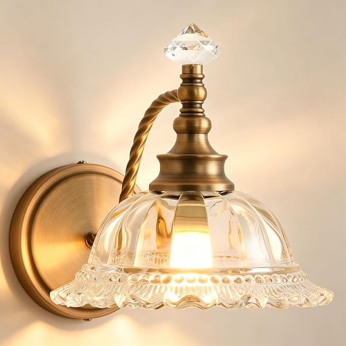 Vintage Bathroom Vanity Light Fixtures, with Floral White Glass Shade, 1-Light Brass Light Fixtures Over Mirror Mid Century Farmhouse Wall Mount Lighting for Bedroom, Living Room, Hallway