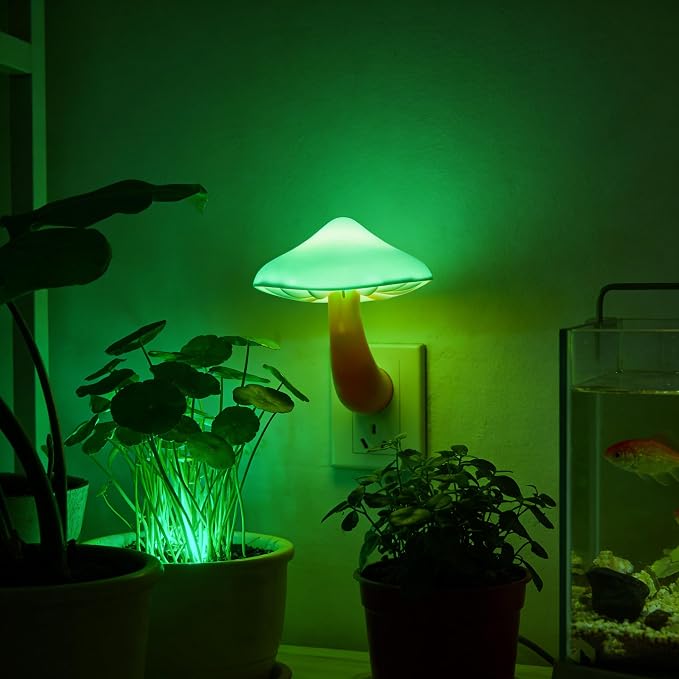 AUSAYE Led Nigh Light,Plug in Nightlight, Dusk to Dawn Sensor Automatic On and Off Night Lights Green