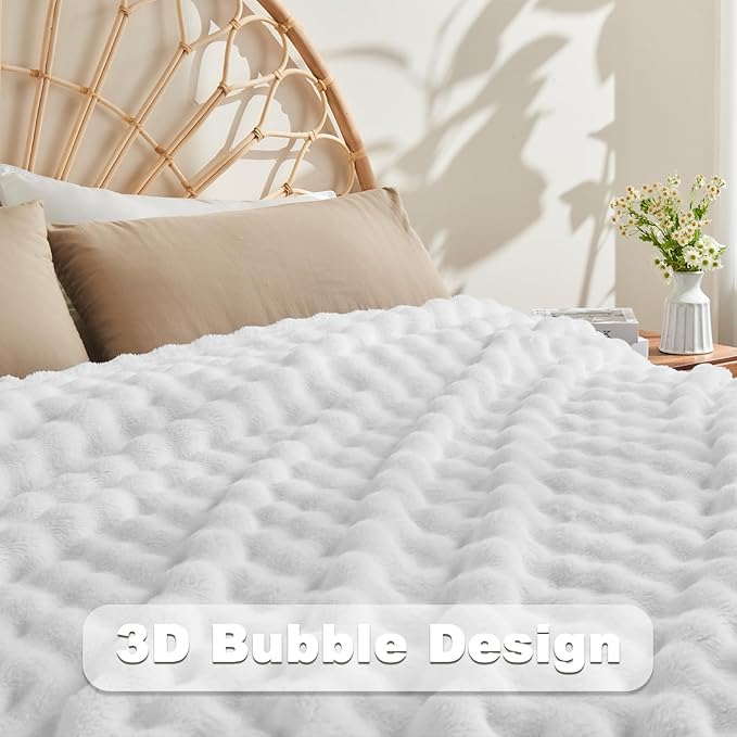 NEWCOSPLAY Twin Blanket for Couch White Super Soft Flannel Fleece 3D Bubble Lightweight Bed Blanket All Season Use (White, Twin(60"x80"))
