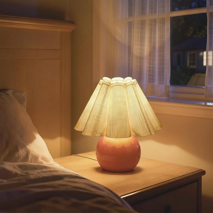 Pink Small Bedside Mini Table Lamp for Bedroom, Cute Bedroom Lamps for Nightstand, Cute Mini Table Lamps for Small Spaces with Scalloped Shade for Kitchen Counter, Bookshelf, Kids Dorm, Home Office