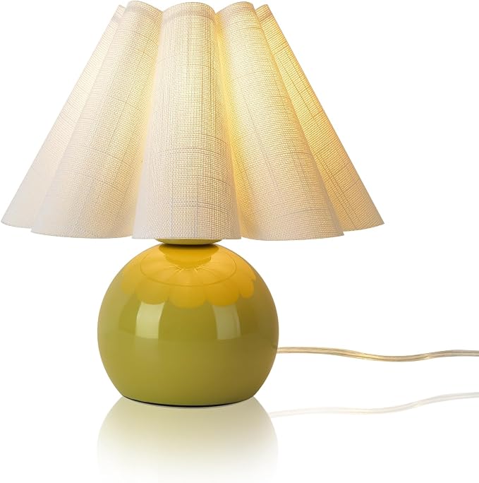 Ziqqeelam Green Small Bedside Mini Table Lamp for Bedroom, Cute Bedroom Lamps for Nightstand, Cute Mini Table Lamps for Small Spaces with Scalloped Shade for Kitchen Counter, Bookshelf, Kids Dorm