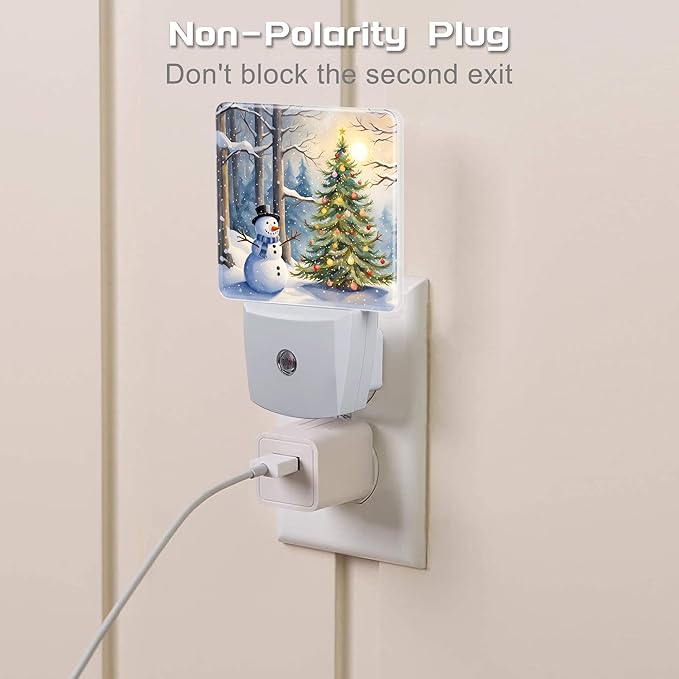 Christmas Tree With Snowman Night Light for Kids,Winter Holiday Snowman Night Light Plug in with Dusk to Dawn Sensor,0.5w Energy Saving Nightlight for Boys Girls Hallway Stairway Kitchen Bedroom