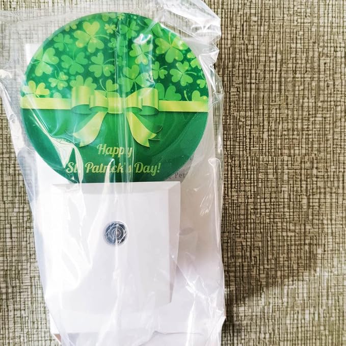 EKOBLA Shamrock Night Light, Four-Leaf Clover Night Lights Plug Into Wall with Auto Sensor for St. Patrick's Day