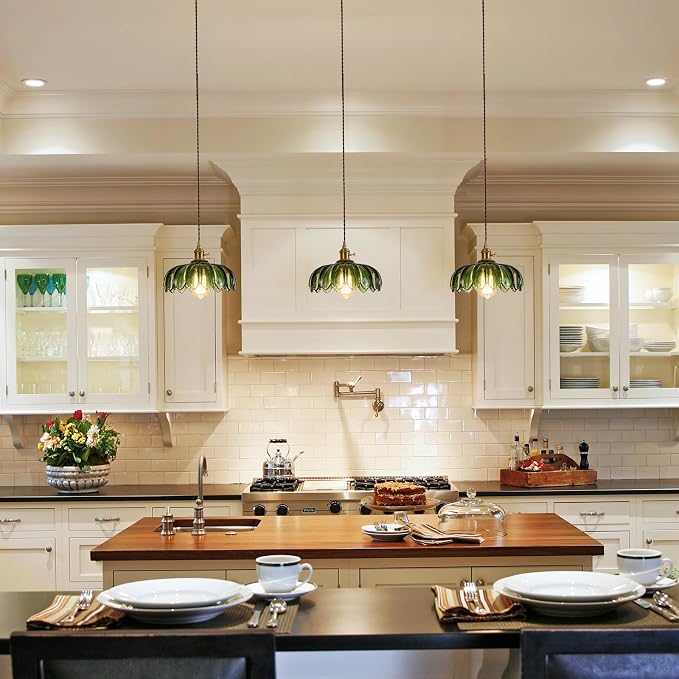 XZHGCEE Vintage Pendant Light Fixtures: Glass Pendant Lights Kitchen Island, Green Pendant Light, Modern Chandelier Pendant Green Light Fixture for Bedroom Dining Room