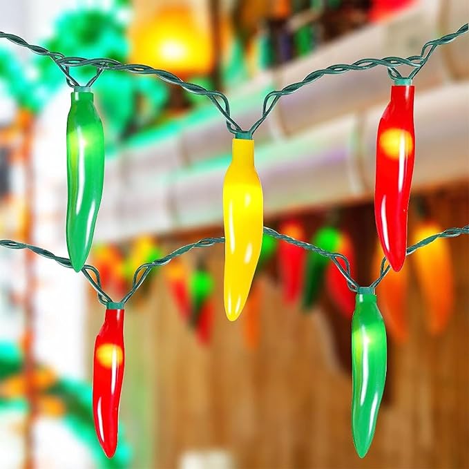 Multi-Colored Chili Pepper Halloween String Lights,13.6FT Chili Pepper Cluster Lights with 35 Chili Pepper Bulbs for Outdoor/Indoor Kitchen Garden Patio Christmas Decor