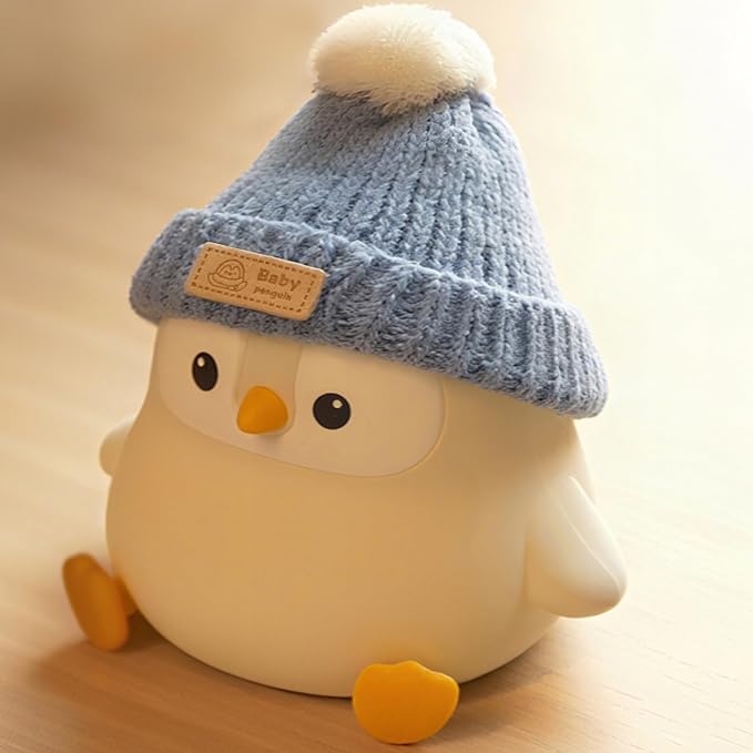 FAMIDUO Penguin Night Light for Kids, Silicone Nursery Lamp with Knit Hat