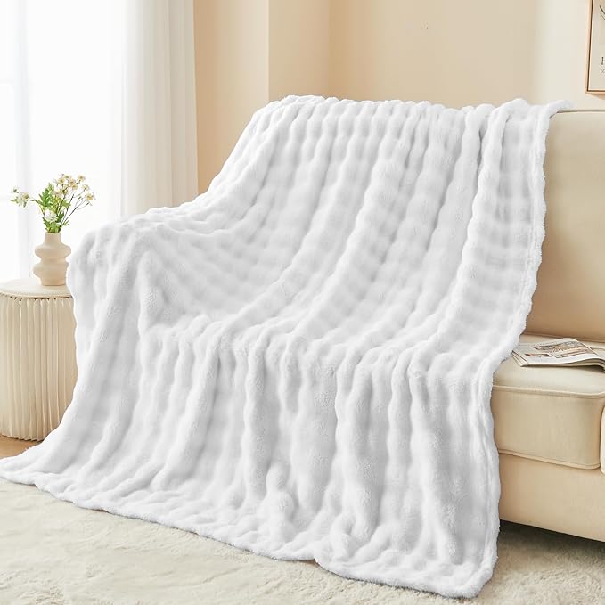 NEWCOSPLAY Twin Blanket for Couch White Super Soft Flannel Fleece 3D Bubble Lightweight Bed Blanket All Season Use (White, Twin(60"x80"))
