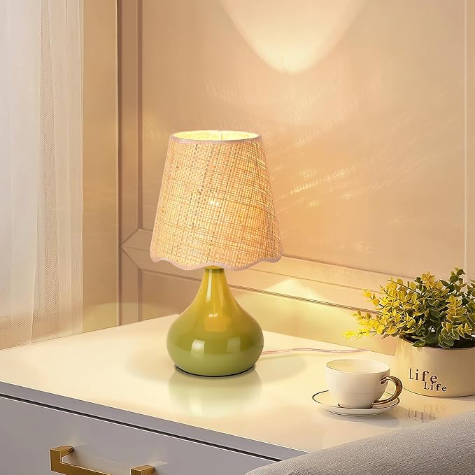 Ziqqeelam Green Cute Small Boho Table Lamp for Bedroom Bedside, Green Lamps for Nightstand, Scalloped Rattan Shade Table Lamps for Small Spaces for Bedroom, Home Office, Living Room, Kids Dorm