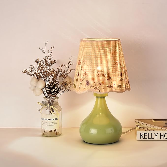 Ziqqeelam Green mall Bedside Cute Table Lamp for Bedroom, Table Lamps for Nightstand, Scalloped Rattan Shade Table Lamps for Small Spaces for Bedroom, Home Office, Living Room