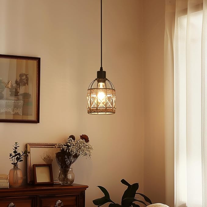 Farmhouse Pendant Light Fixture, Black Pendant Lights for Kitchen Island Industrial Lantern Pendant Light Fixtures with Light Shade, Adjustable Height Hanging Pendant Lighting