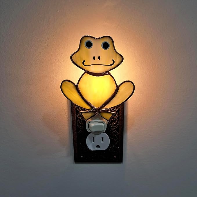 Gift Essentials Green Frog Plug in Night Light - Stained Glass Nightlight with On/Off Rocker Switch - Includes One 4 Watt Replaceable Incandescent Warm Glow Bulb