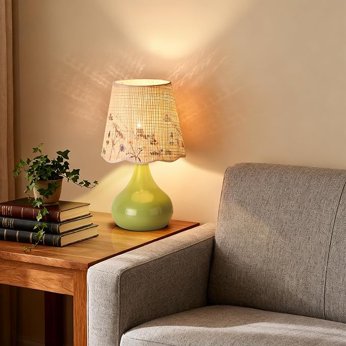 Ziqqeelam Green mall Bedside Cute Table Lamp for Bedroom, Table Lamps for Nightstand, Scalloped Rattan Shade Table Lamps for Small Spaces for Bedroom, Home Office, Living Room
