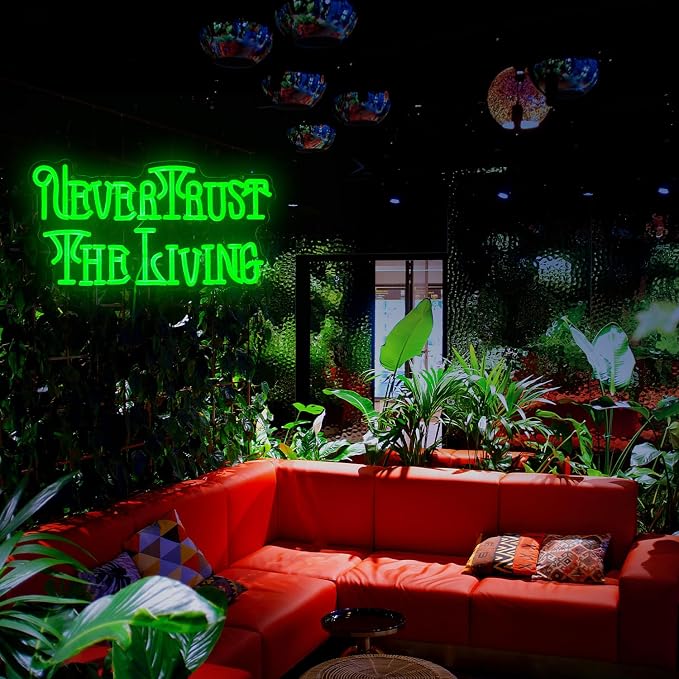 Never Trust The Living Neon Sign Cool Green Led Neon Light For Wall Decor Dimmable USB Powered Letters Light Up Sign For Halloween Party Chamber of Secrets Script killing Terror House Man Cave Room Neon Decor(17.3''*9.3''）