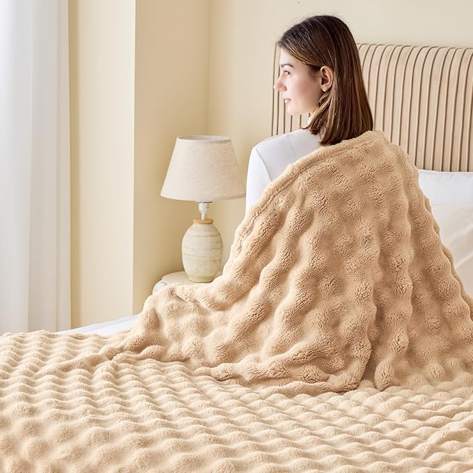 NEWCOSPLAY Throw Blanket for Couch Brown Super Soft Flannel Fleece 3D Bubble Lightweight Bed Blanket All Season Use (Brown, Throw(50"x60"))