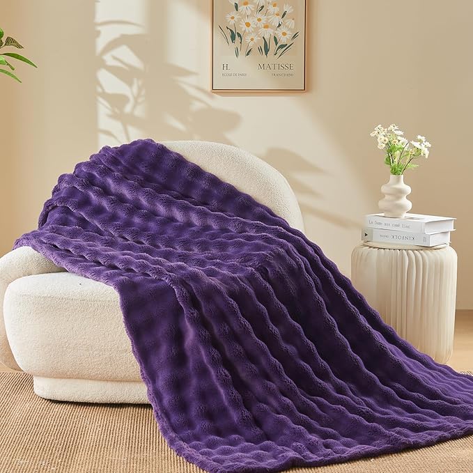 NEWCOSPLAY Twin Blanket for Couch Purple Super Soft Flannel Fleece 3D Bubble Lightweight Bed Blanket All Season Use (Purple, Twin(60"x80"))