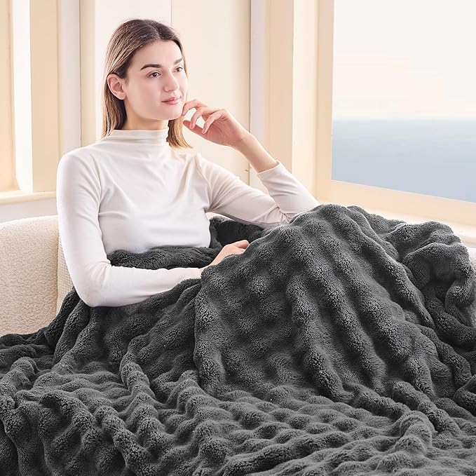 NEWCOSPLAY Throw Blanket for Couch Dark Grey Super Soft Flannel Fleece 3D Bubble Lightweight Bed Blanket All Season Use (Dark Grey, Throw(50"x60"))