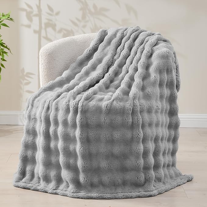 NEWCOSPLAY Twin Blanket for Couch Grey Super Soft Flannel Fleece 3D Bubble Lightweight Bed Blanket All Season Use (Grey, Twin(60"x80"))