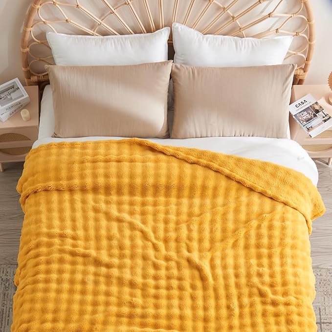 NEWCOSPLAY Queen Blanket for Couch Mustard Yellow Super Soft Flannel Fleece 3D Bubble Lightweight Bed Blanket All Season Use (Mustard Yellow, Queen(90"x90"))