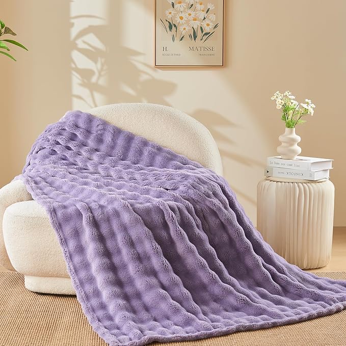 NEWCOSPLAY King Blanket for Couch Lavender Super Soft Flannel Fleece 3D Bubble Lightweight Bed Blanket All Season Use (Lavender, King(90"x110"))