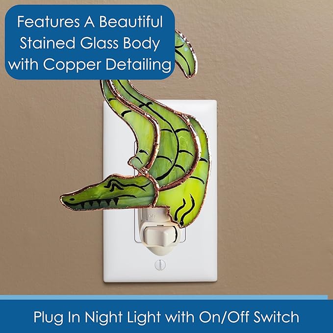 Gift Essentials Alligator Plug in Night Light - Stained Glass Nightlight with On/Off Rocker Switch - Includes One 4 Watt Replaceable Incandescent Warm Glow Bulb