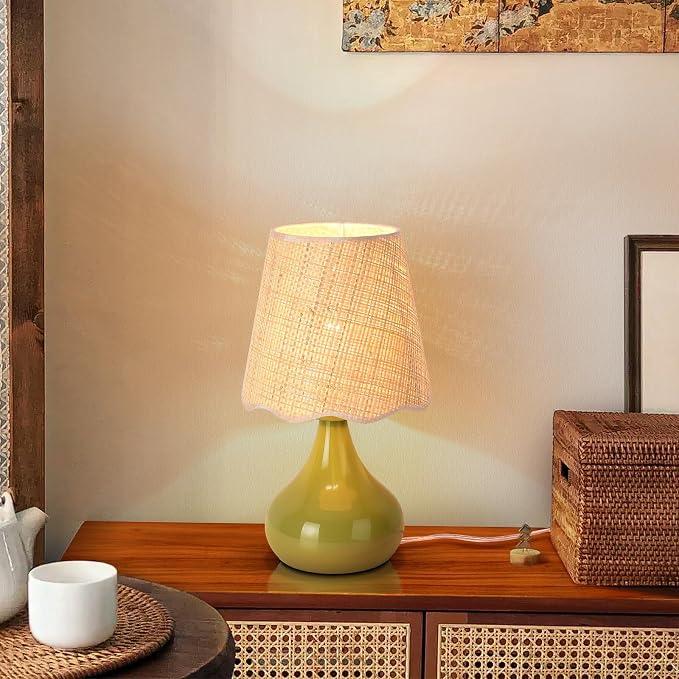 Ziqqeelam Green Cute Small Boho Table Lamp for Bedroom Bedside, Green Lamps for Nightstand, Scalloped Rattan Shade Table Lamps for Small Spaces for Bedroom, Home Office, Living Room, Kids Dorm