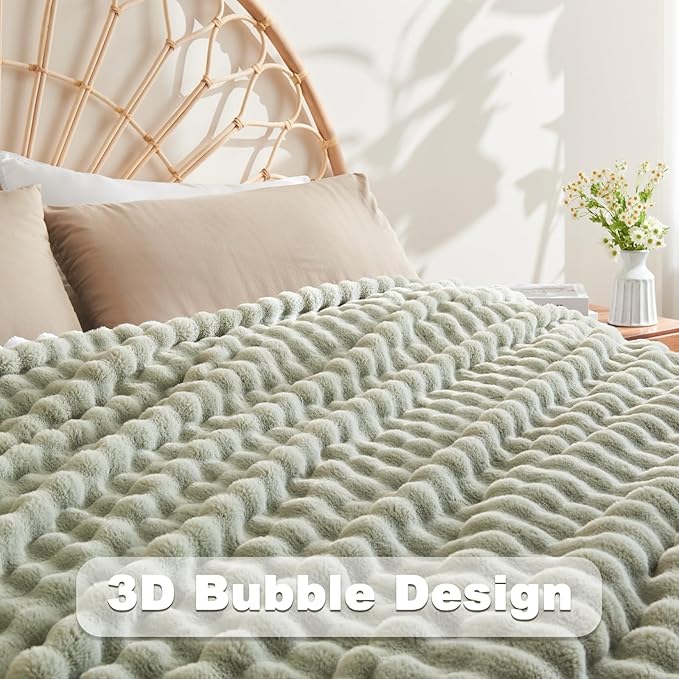 NEWCOSPLAY Throw Blanket for Couch Sage Green Super Soft Flannel Fleece 3D Bubble Lightweight Bed Blanket All Season Use (Sage Green, Throw(50"x60"))